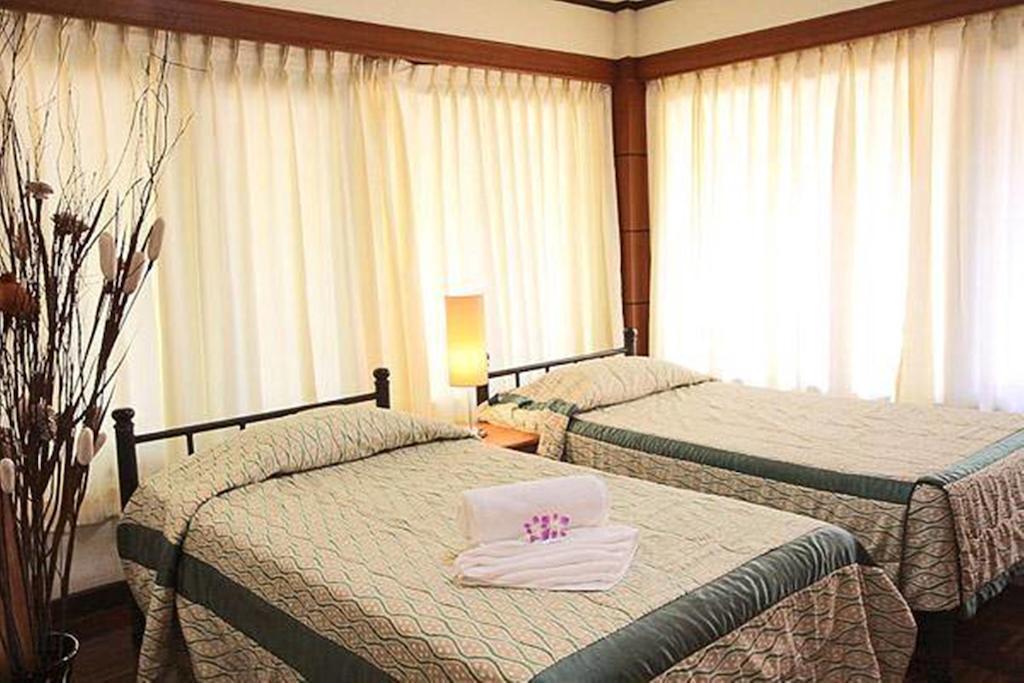 Pattaya Country Club & Resort Ban Pong  Exteriör bild
